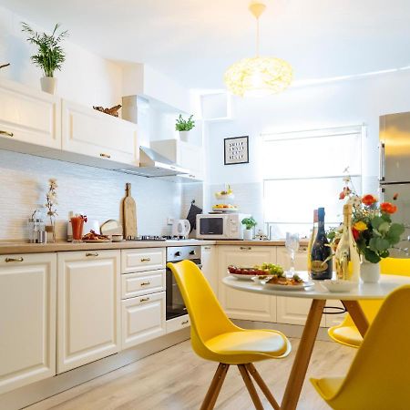 Zen Life Luxury Apartment - Herastrau Bucarest Esterno foto