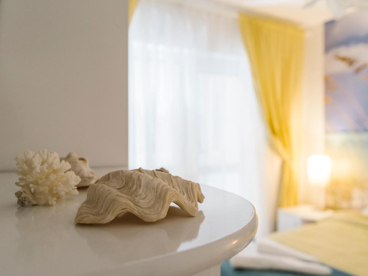 Zen Life Luxury Apartment - Herastrau Bucarest Esterno foto
