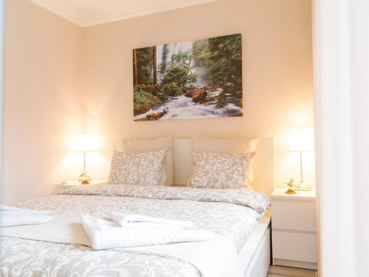 Zen Life Luxury Apartment - Herastrau Bucarest Esterno foto