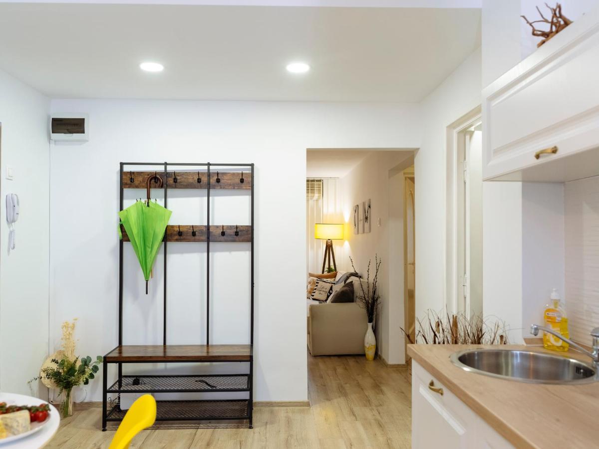 Zen Life Luxury Apartment - Herastrau Bucarest Esterno foto