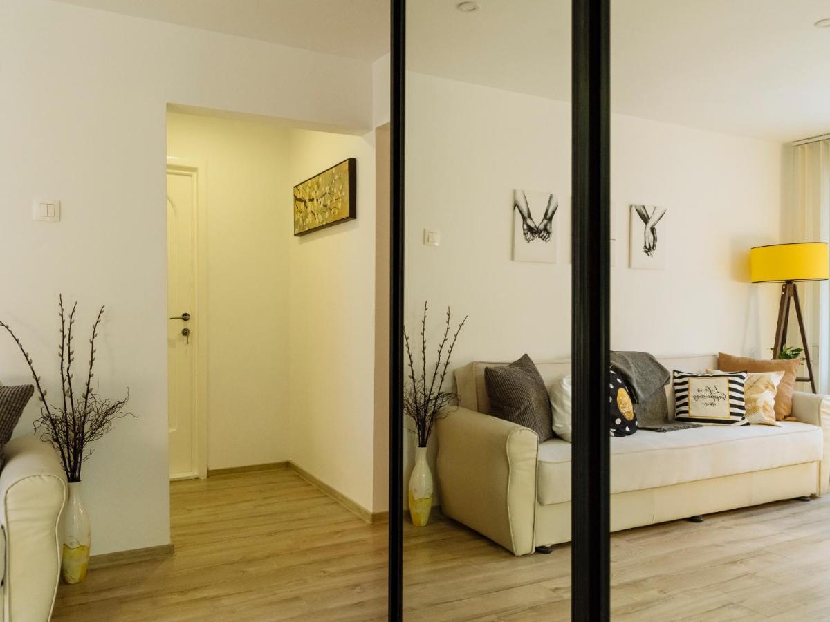 Zen Life Luxury Apartment - Herastrau Bucarest Esterno foto